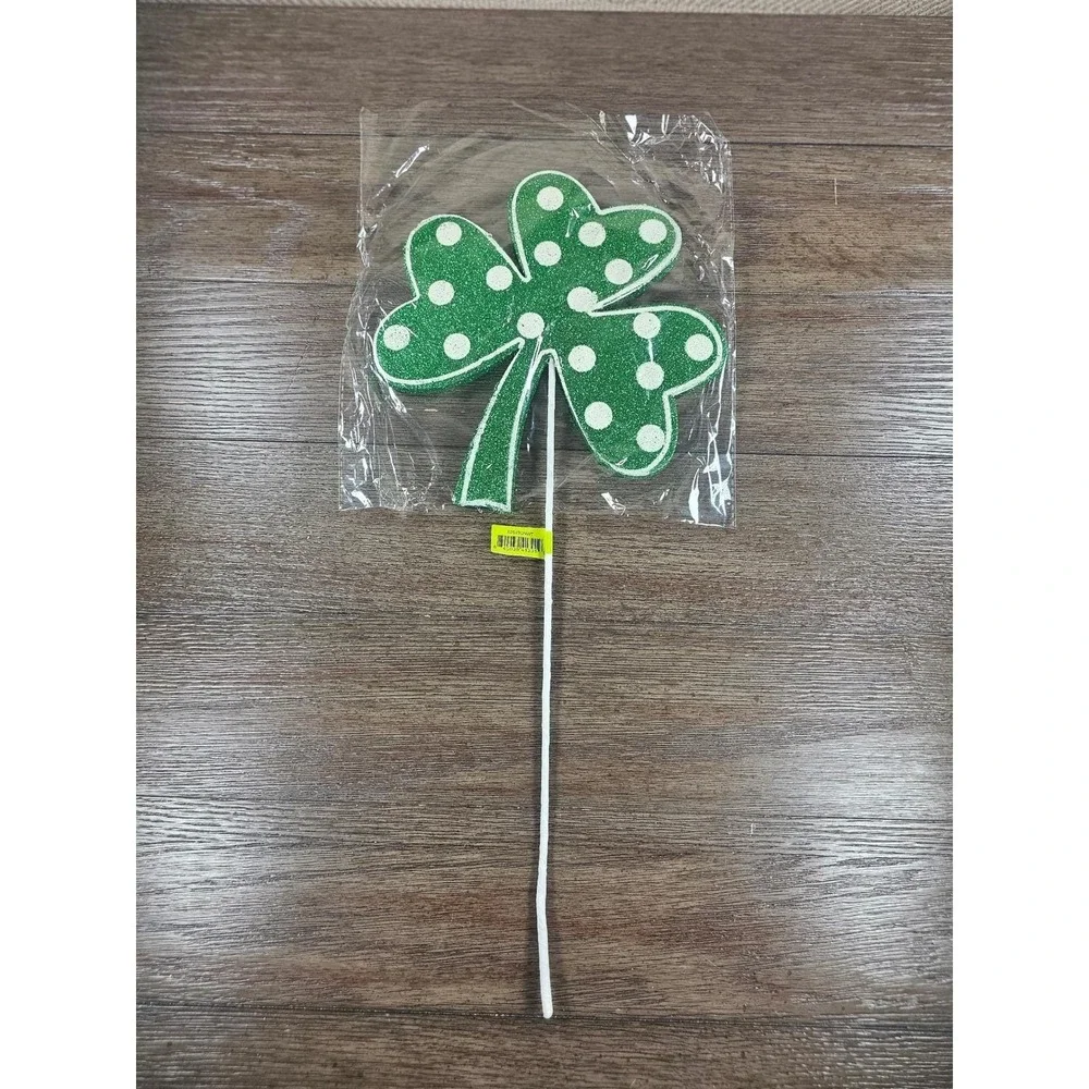 Set of 4 Green Polka Dot Clover Sprays 19